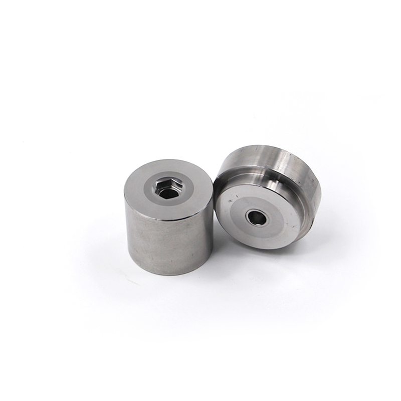 Multi-Station Cold Forging for One-Step Forming of Screw Heads and Threads with Advanced Cold Heading Die